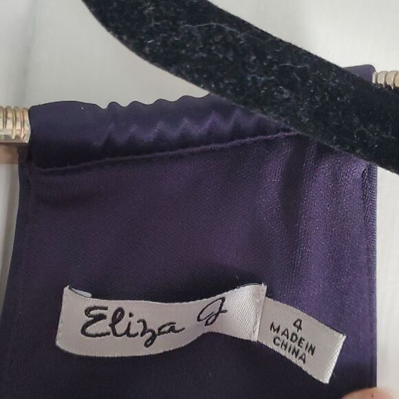 Eliza J. Navy Chain Neck Dress - Picture 4 of 8